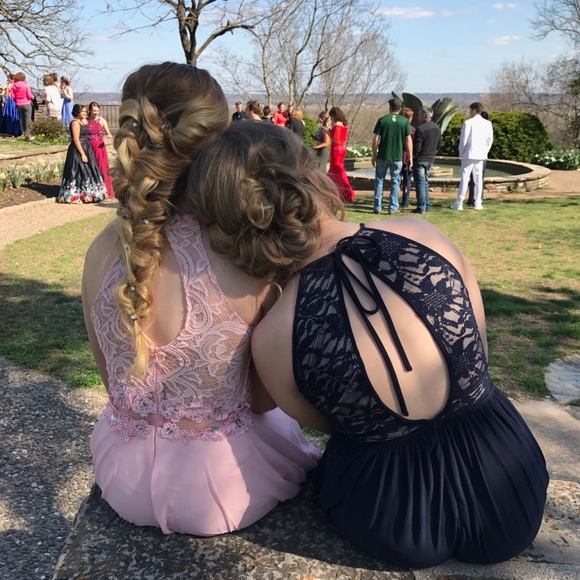 Prom/Homecoming/Formal Pink dress size 4 - Picture 3 of 7